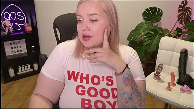 Snapshot of MargotGrey chatting on 3, 7, 2026 MargotGrey online show from 3, 7, 2026