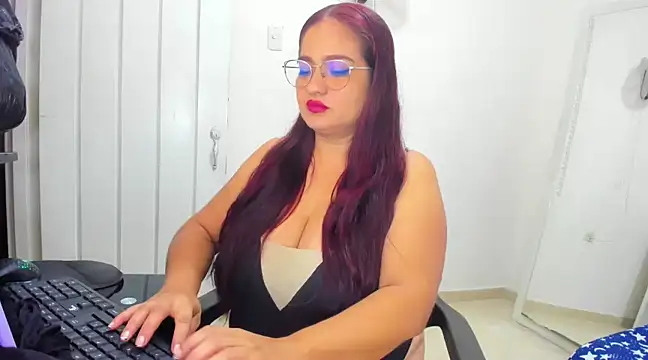 Snapshot of HUGEBOOBS_MILF chatting on 13, 3, 2025 HUGEBOOBS MILF online show from 13, 3, 2025