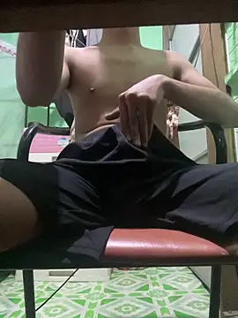 Snapshot of EnjiMakk chatting on 8, 3, 2026 EnjiMakk online show from 8, 3, 2026