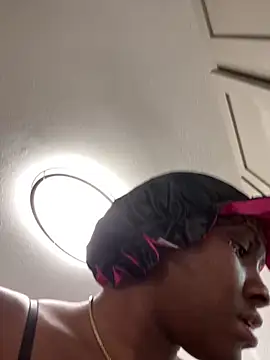 Snapshot of Foreignthababyy chatting on 6, 4, 2026 Foreignthababyy online show from 6, 4, 2026