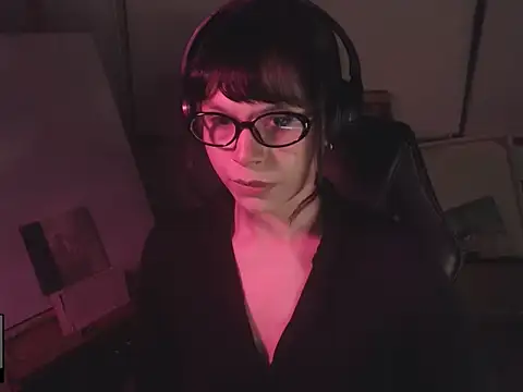 Snapshot of alien__show chatting on 3, 4, 2026 alien show online show from 3, 4, 2026