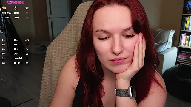 Snapshot of Val_lava chatting on 20, 4, 2026 Val lava online show from 20, 4, 2026