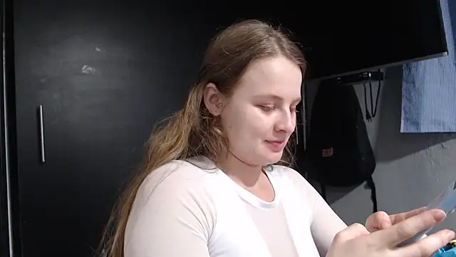 HellenMiyer1111 online show from 25, 2, 2025