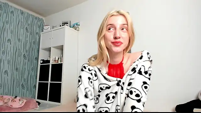 KenzieDawton online show from 8, 2, 2025