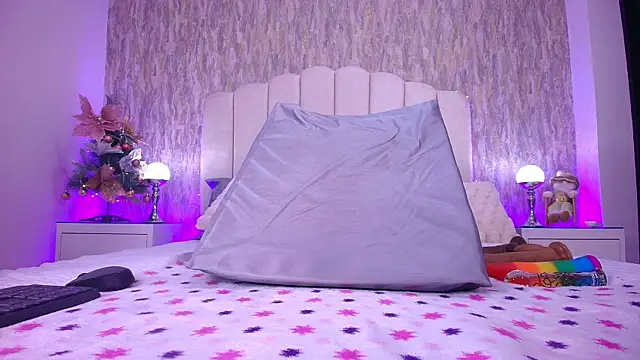 raven lilith  online show from 18, 12, 2025