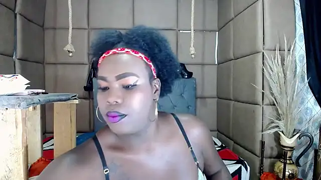 Snapshot of CatrinaGill chatting on 8, 10, 2025 CatrinaGill online show from 8, 10, 2025