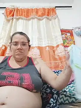 Snapshot of karlythoth@xh chatting on 2, 7, 2026 karlythothxh online show from 2, 7, 2026