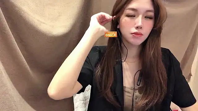 Snapshot of Tw_Zoella chatting on 13, 12, 2024 Tw Zoella online show from 13, 12, 2024