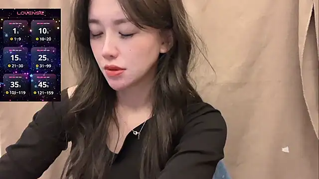 Snapshot of Tw_Zoella chatting on 30, 1, 2025 Tw Zoella online show from 30, 1, 2025