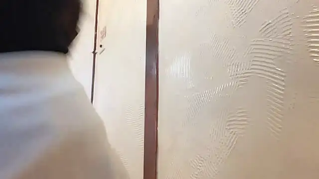 Snapshot of Tw_Zoella chatting on 2, 2, 2025 Tw Zoella online show from 2, 2, 2025