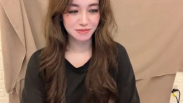 Snapshot of Tw_Zoella chatting on 3, 3, 2025 Tw Zoella online show from 3, 3, 2025