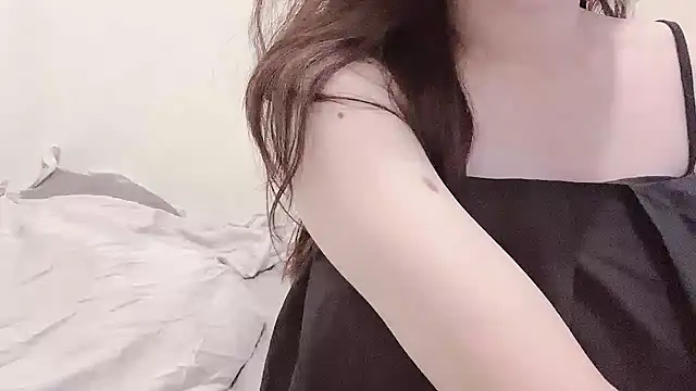 Snapshot of Tw_Zoella chatting on 22, 9, 2025 Tw Zoella online show from 22, 9, 2025