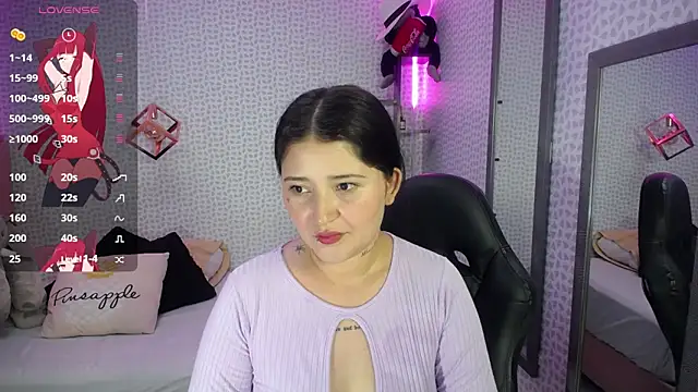 Snapshot of BIANCAROY1 chatting on 21, 2, 2025 BIANCAROY1 online show from 21, 2, 2025