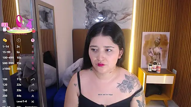 Snapshot of BIANCAROY1 chatting on 19, 9, 2025 BIANCAROY1 online show from 19, 9, 2025