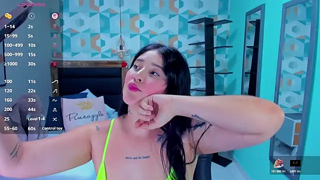 Snapshot of BIANCAROY1 chatting on 10, 10, 2025 BIANCAROY1 online show from 10, 10, 2025