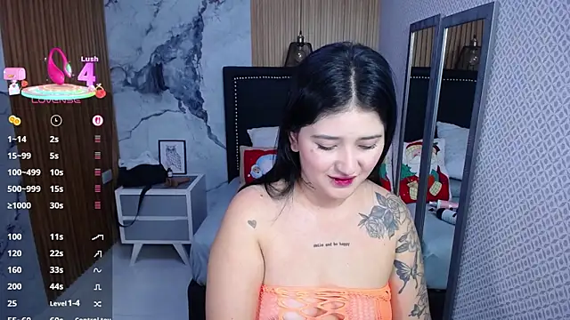 Snapshot of BIANCAROY1 chatting on 4, 12, 2025 BIANCAROY1 online show from 4, 12, 2025