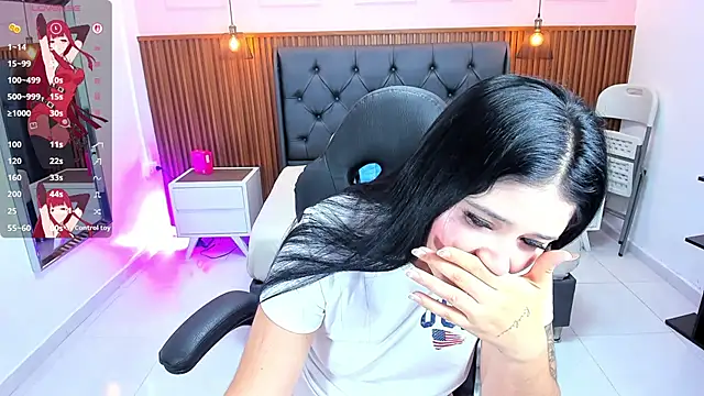 BIANCAROY1 online show from 4, 7, 2026