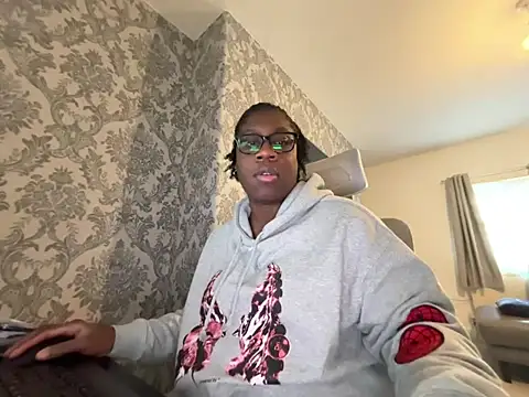 Snapshot of blacksexybeauty31 chatting on 29, 4, 2026 blacksexybeauty31 online show from 29, 4, 2026
