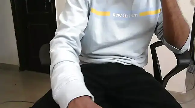 Snapshot of hotkunal chatting on 24, 2, 2025 hotkunal online show from 24, 2, 2025