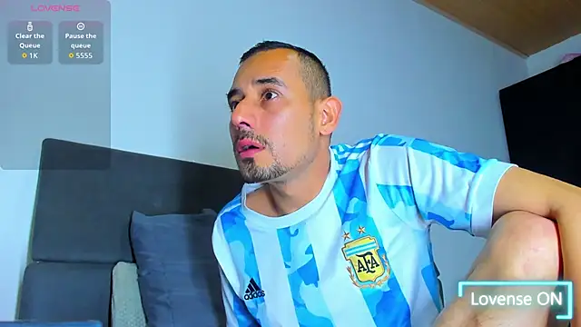 jhonyalzate2 online show from 16, 11, 2025