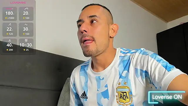 jhonyalzate2 online show from 5, 3, 2026