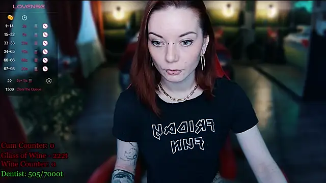 Snapshot of MaxPhoenixx chatting on 12, 6, 2026 MaxPhoenixx online show from 12, 6, 2026