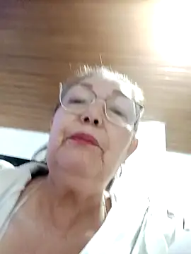 Vicky Rosse online show from 8, 2, 2025