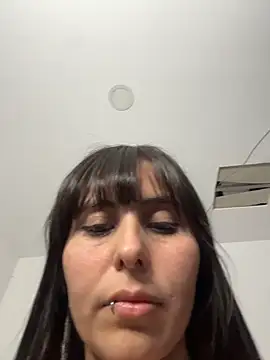 Snapshot of valeska69col chatting on 16, 12, 2025 valeska69col online show from 16, 12, 2025