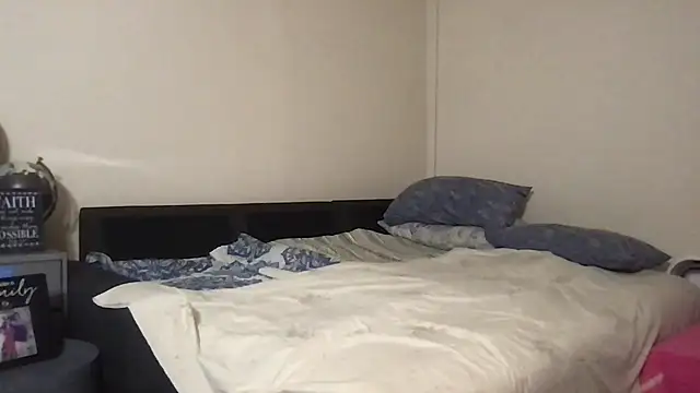 Snapshot of BigGuyMuscle chatting on 27, 10, 2025 BigGuyMuscle online show from 27, 10, 2025