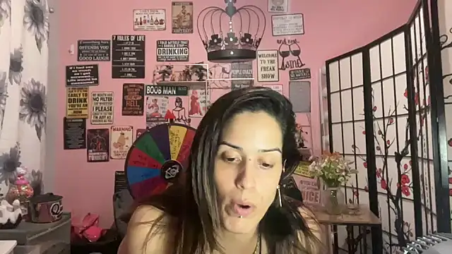 latinacubana online show from 1, 2, 2025