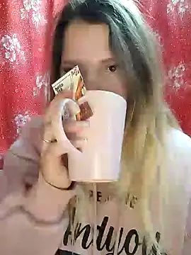 Zuli Kiska online show from 4, 12, 2024