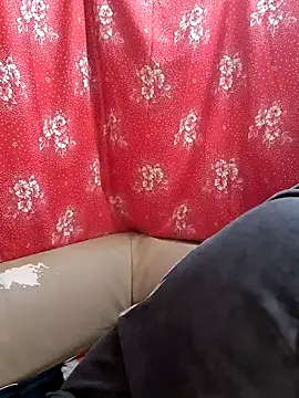 Zuli Kiska online show from 14, 2, 2025