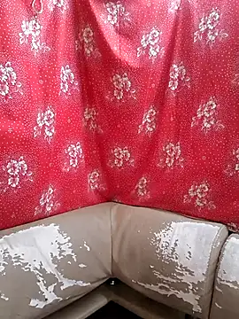 Zuli Kiska online show from 30, 9, 2025