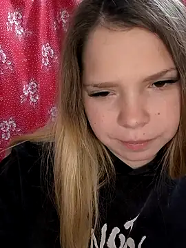 Zuli Kiska online show from 10, 11, 2025