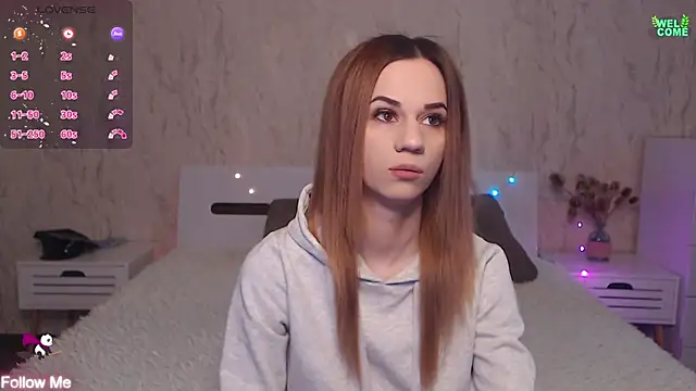 ItsAlisia online show from 2, 2, 2025