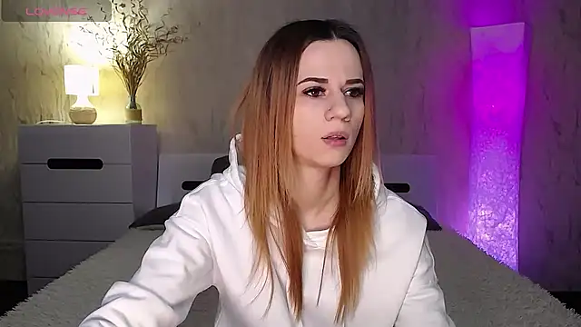 ItsAlisia online show from 15, 2, 2025