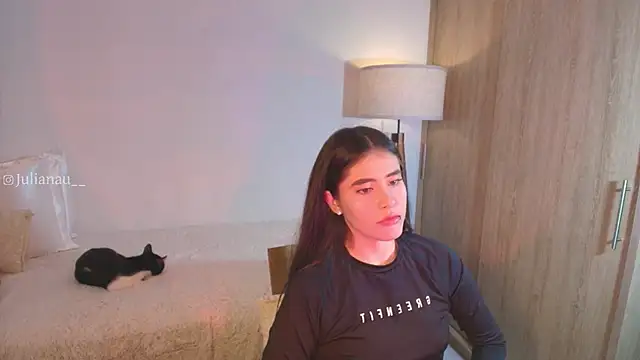 Snapshot of iriswest_ chatting on 2, 11, 2025 iriswest online show from 2, 11, 2025