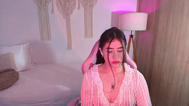 Snapshot of iriswest_ chatting on 3, 12, 2025 iriswest online show from 3, 12, 2025