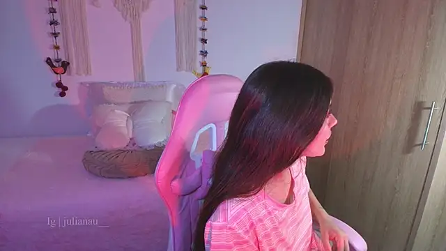 iriswest  online show from 14, 4, 2026