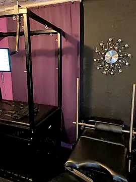 beauty-of-pain online show from 22, 3, 2026