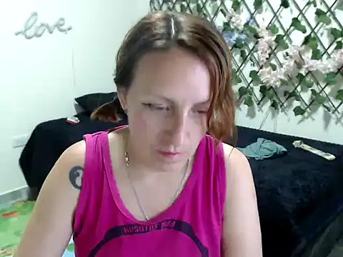 Snapshot of kittykalor09 chatting on 19, 5, 2026 kittykalor09 online show from 19, 5, 2026