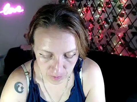 Snapshot of kittykalor09 chatting on 21, 5, 2026 kittykalor09 online show from 21, 5, 2026