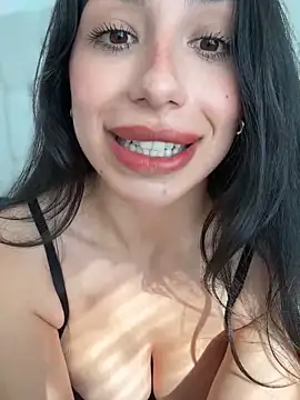 LoveLillyy online show from 7, 2, 2025