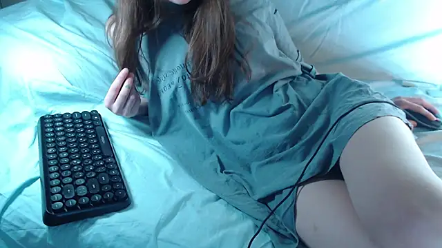 Snapshot of Q_T_pie chatting on 22, 3, 2026 Q T pie online show from 22, 3, 2026