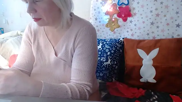 QueenLana online show from 16, 2, 2026