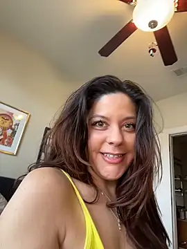 Snapshot of bellafreakyfun chatting on 9, 3, 2026 bellafreakyfun online show from 9, 3, 2026