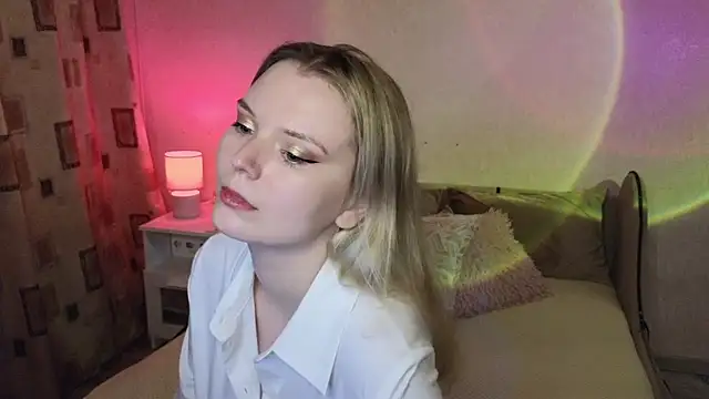 Snapshot of Vivian_Davis chatting on 2, 12, 2025 Vivian Davis online show from 2, 12, 2025