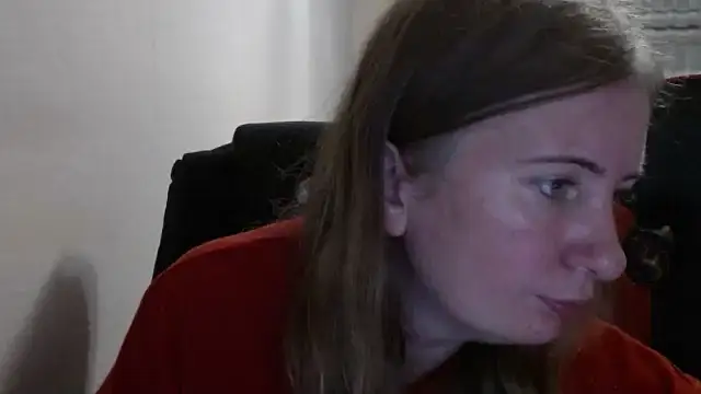 Snapshot of PeterAndJen chatting on 24, 10, 2025 PeterAndJen online show from 24, 10, 2025