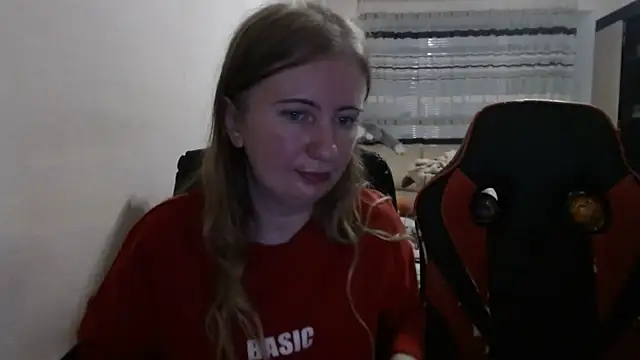 Snapshot of PeterAndJen chatting on 25, 10, 2025 PeterAndJen online show from 25, 10, 2025