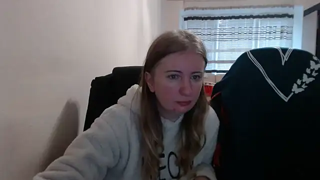 Snapshot of PeterAndJen chatting on 9, 11, 2025 PeterAndJen online show from 9, 11, 2025